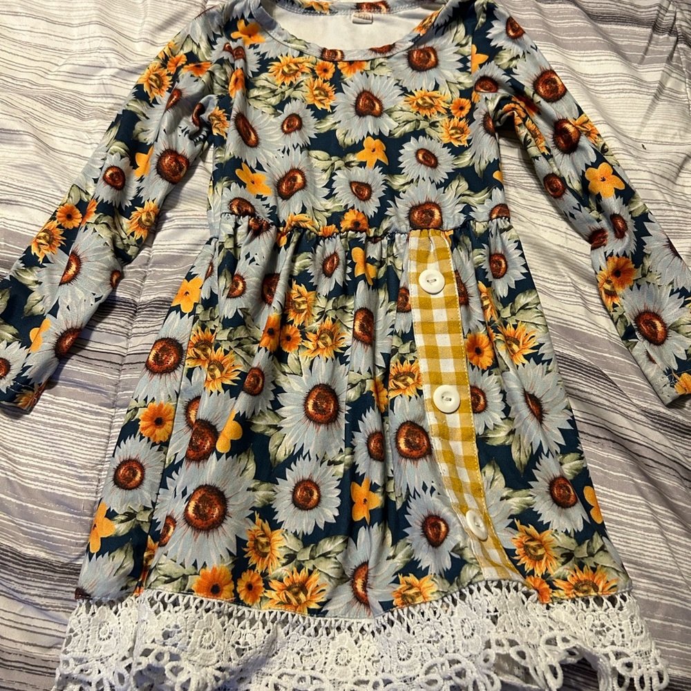 SHEIN Sunflower and Daisy Kids Dress